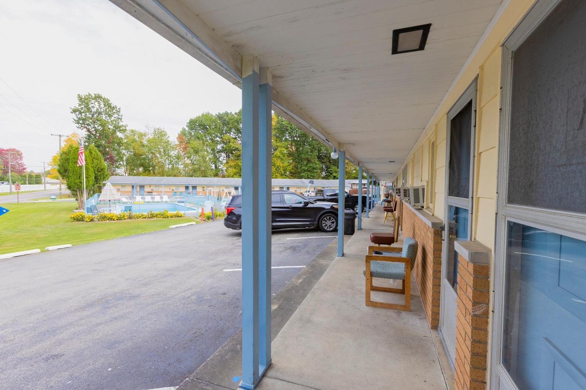 Motel Parkside By Oyo Meadville Conneaut Conneaut Lakeshore