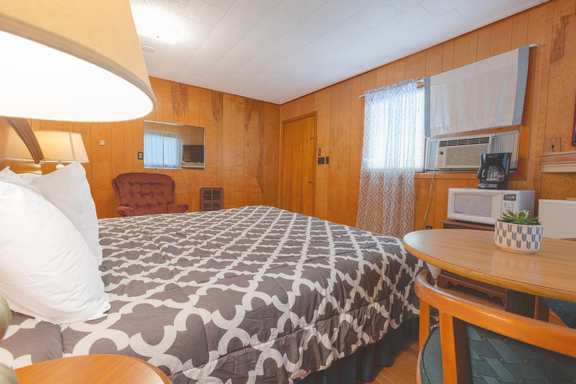 Parkside By Oyo Meadville Conneaut Motel 2*