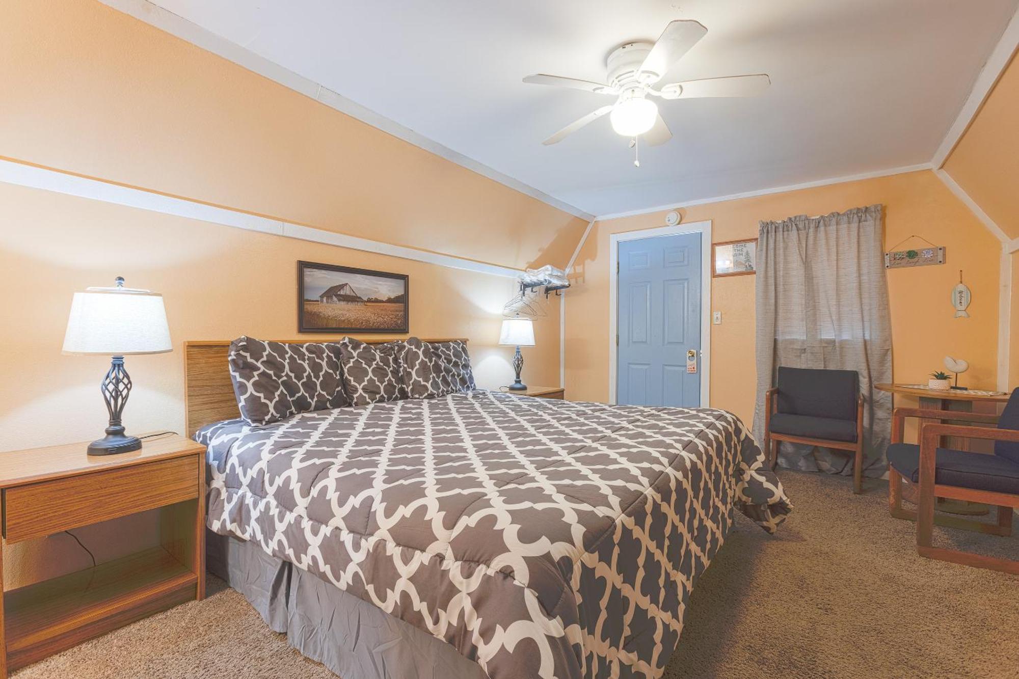 Parkside By Oyo Meadville Conneaut Conneaut Lakeshore