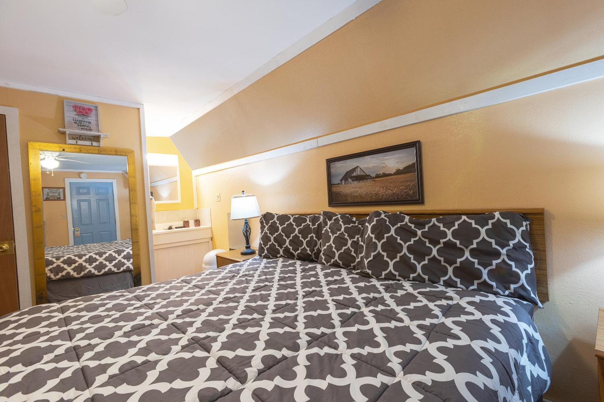Parkside By Oyo Meadville Conneaut Motel 2*